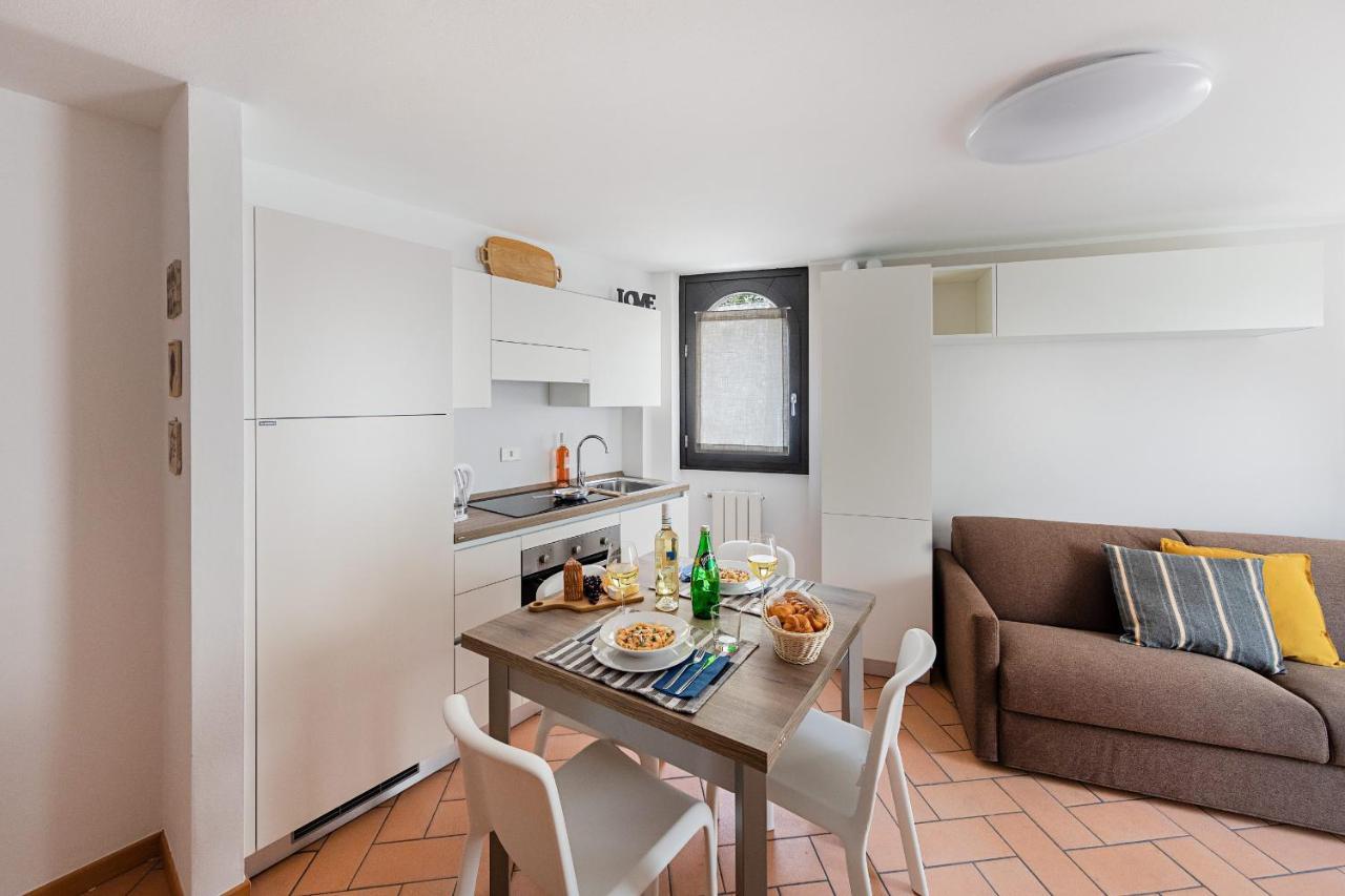 La Limonaia Apartments By Wonderful Italy Gardone Riviera Exterior foto